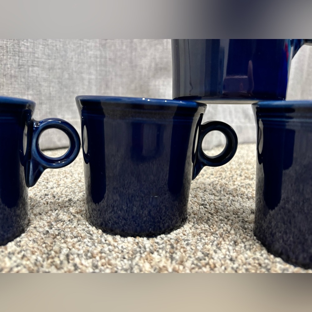 Set of 4 Vintage Homer Laughlin Fiesta Coffee Mugs/Tea Cups in Navy Blue, 1990s - Picture 7 of 14